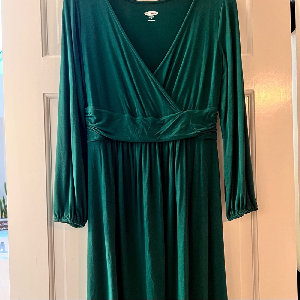 Old Navy Green Maternity dress